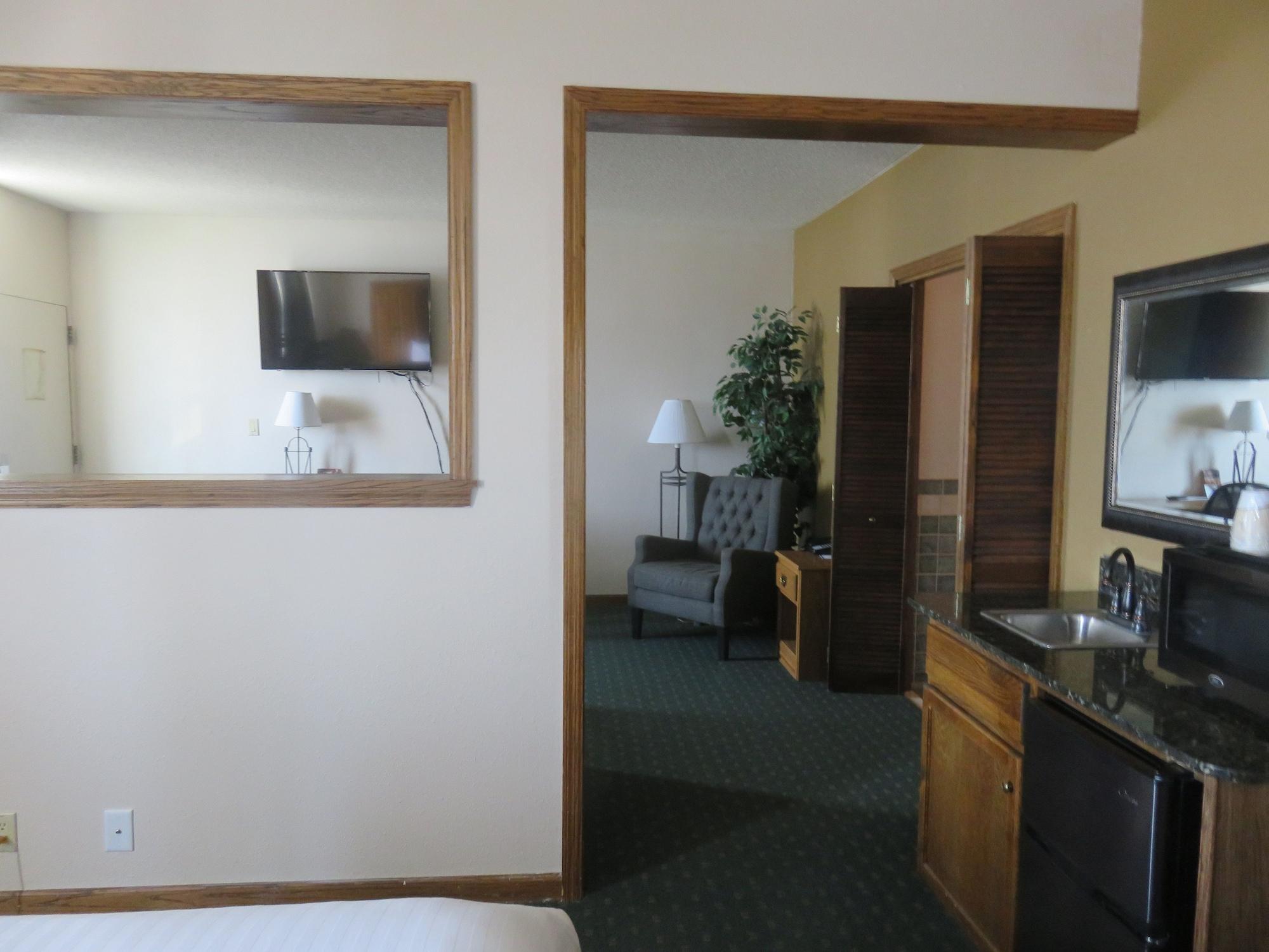 Hotel Baymont By Wyndham Fargo Extérieur photo