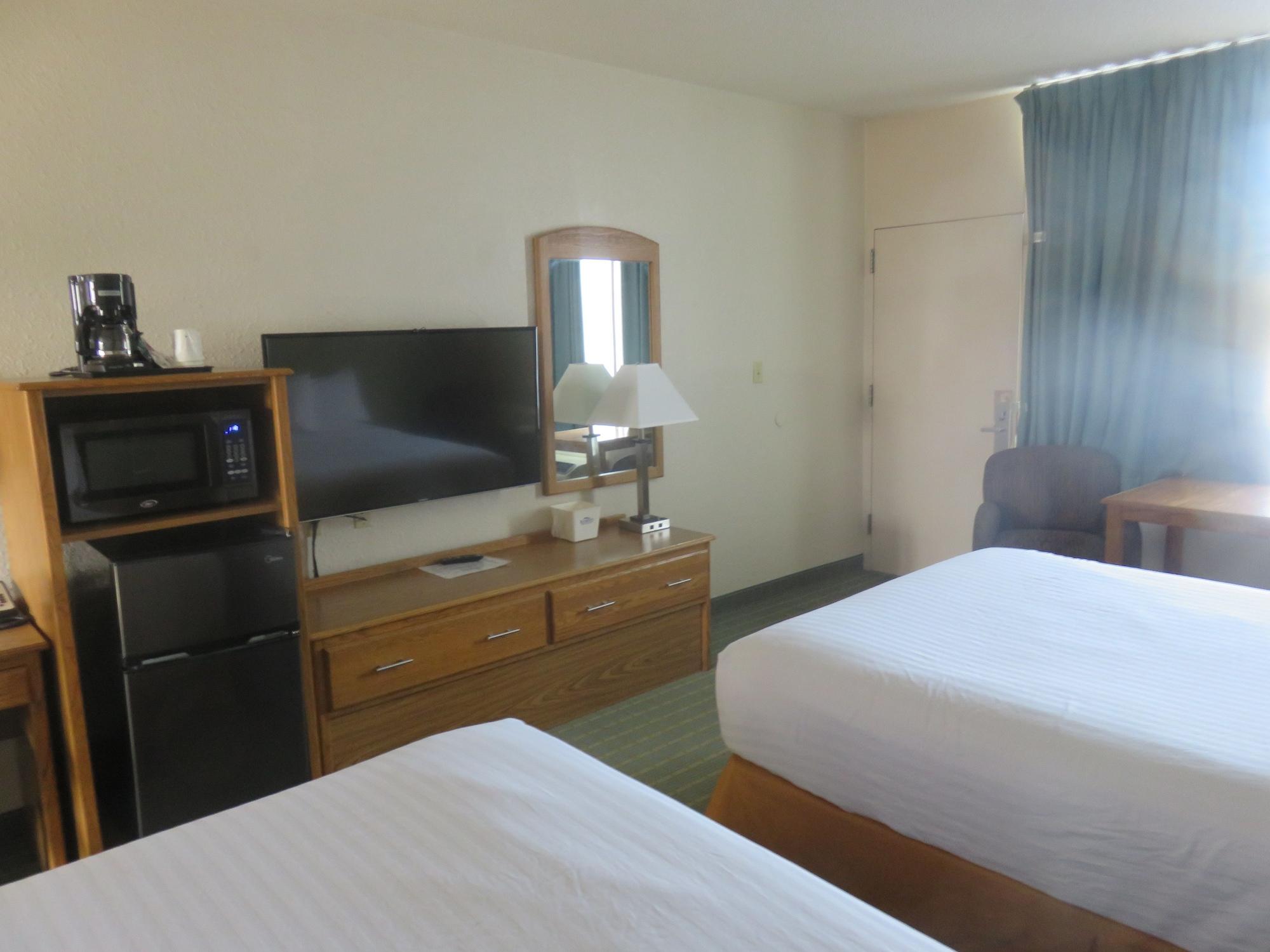 Hotel Baymont By Wyndham Fargo Extérieur photo