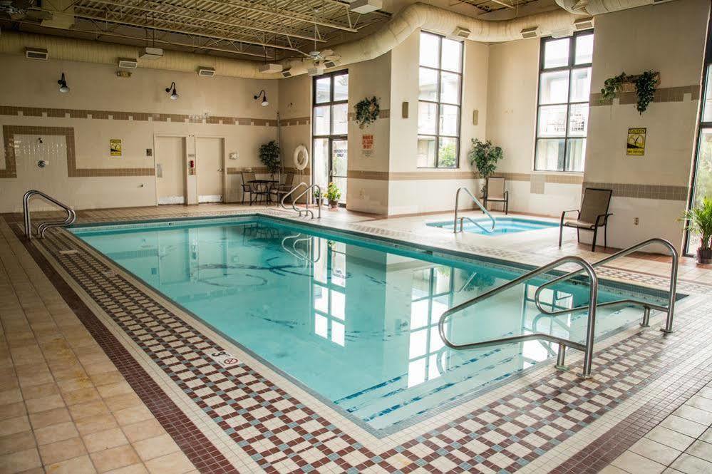 Hotel Baymont By Wyndham Fargo Extérieur photo