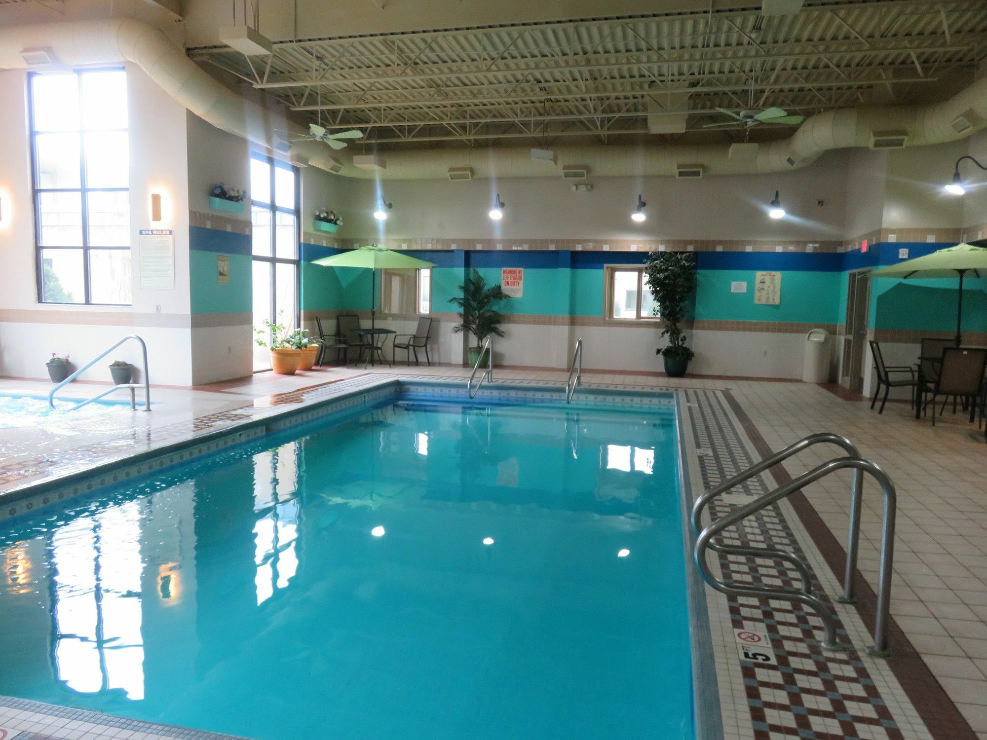 Hotel Baymont By Wyndham Fargo Extérieur photo